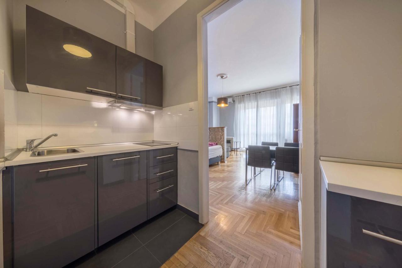Astoria Balcony Apartment Budapest Esterno foto